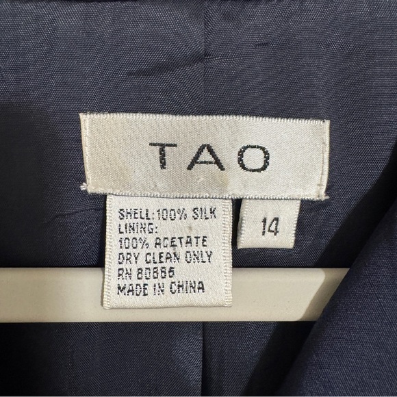 TAO Navy Blue Silk Button-Down Belted Dress size 14 Quiet Luxury Modest Career - Picture 3 of 9